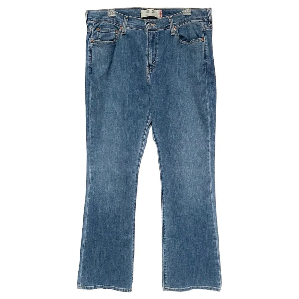 Levi’s 515 Boot Cut Stretch Medium Wash Jeans